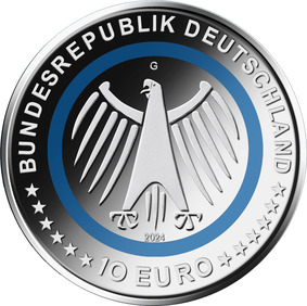 Die Wertseite zeigt einen Adler, den Schriftzug „BUNDESREPUBLIK DEUTSCHLAND“, Wertziffer und Wertbezeichnung, die Jahreszahl 2024, die zwölf Europasterne sowie – je nach Prägestätte – das Münzzeichen „A“ (Berlin), „D“ (München), „F“ (Stuttgart), „G“ (Karlsruhe) oder „J“ (Hamburg).